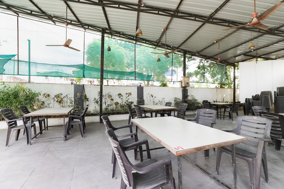 OYO 62746 Hotel Siddharth, Dabhel Daman, Daman