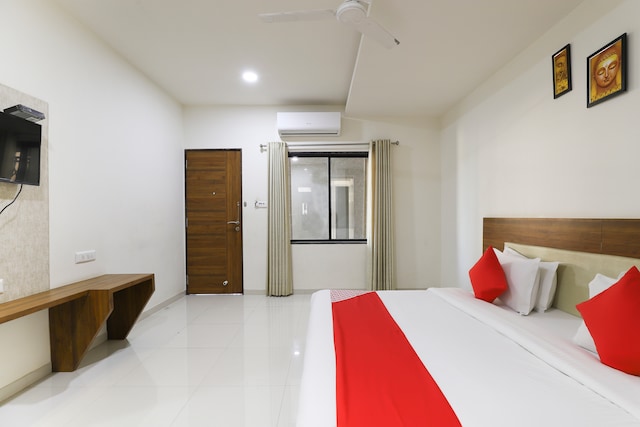 Hotel O Navasari Bus Terminal Formerly Jay Shankar