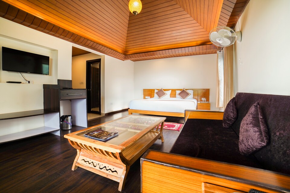 Palette- Boro's Resort, Almora, Almora