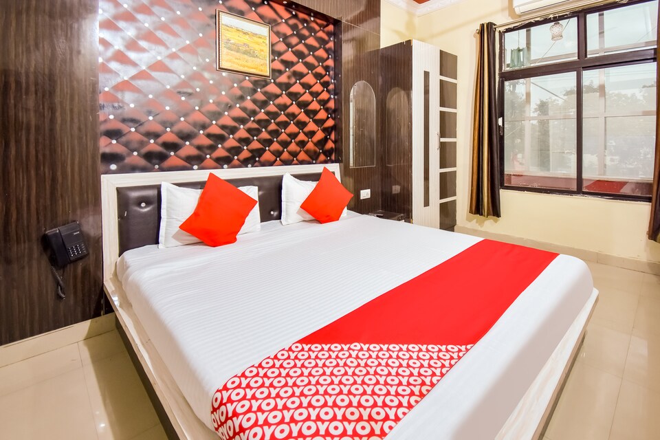 OYO 62787 Gautam Palace, Dabra, Dabra