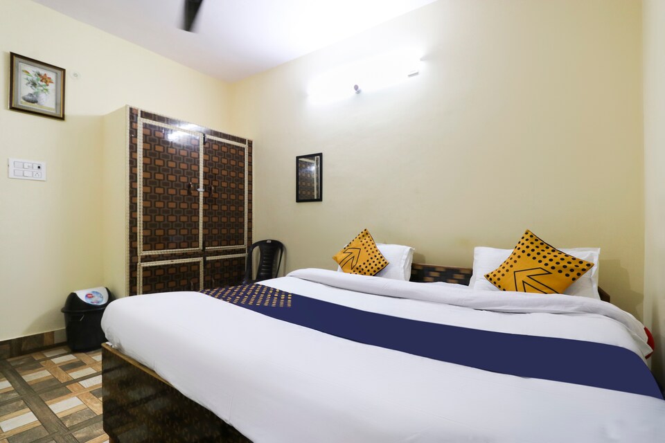 OYO 62790 Ambarsariya Hotel And Restaurant, Kotdwar, Kotdwar