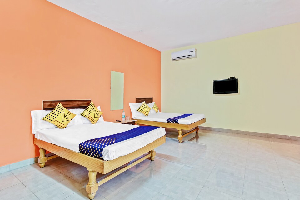 SPOT ON 62804 Sai Mangal Palace Lodging , Jalna city, Jalna