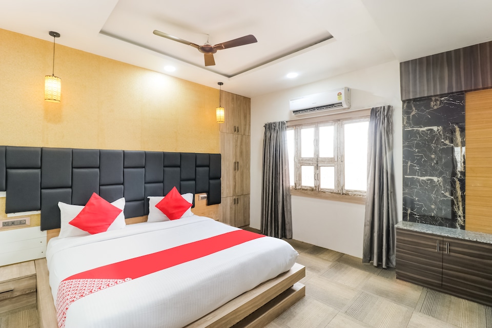OYO Flagship 62811 The Kashi Iconic Guest House, Godowlia, Varanasi