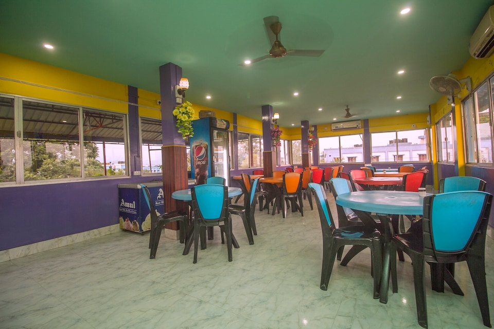 SPOT ON 62814 Hotel Hiya, Matighara Darjeeling More Siliguri, Siliguri