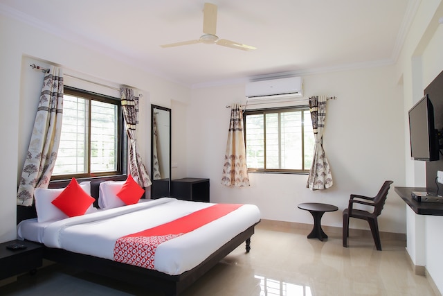 OYO Hotel Khondhana Fort