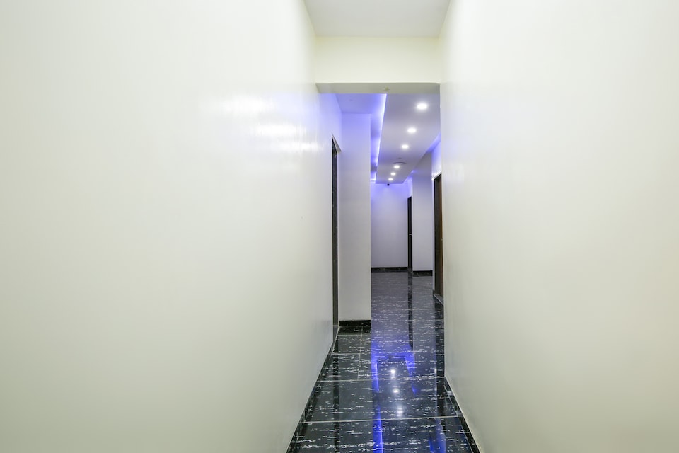Hotel O Royal Star, Surat Railway Station, Surat