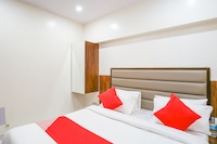 Hotel O Royal Star