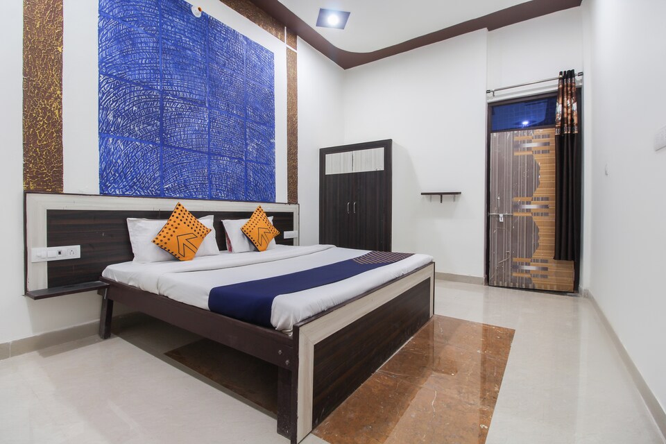 SPOT ON 62879 Blue Light Hotel By Grj Group, Agra, Agra