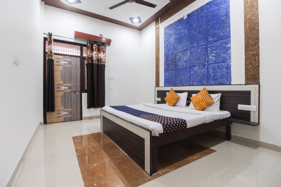 SPOT ON 62879 Blue Light Hotel By Grj Group, Agra, Agra