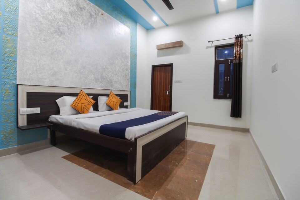 SPOT ON 62879 Blue Light Hotel By Grj Group, Agra, Agra
