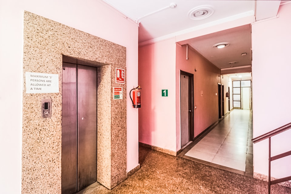Hotel O Avni Residency, Old Gurgaon, Gurgaon
