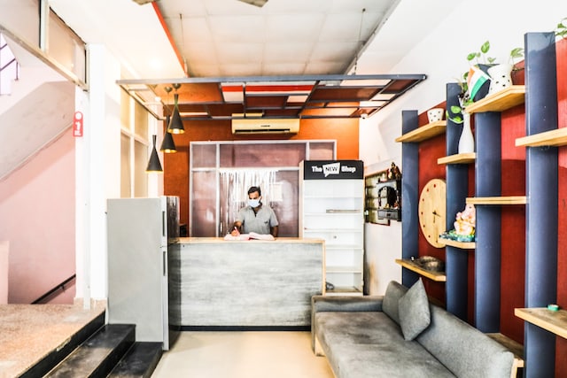 Hotel O Avni Residency