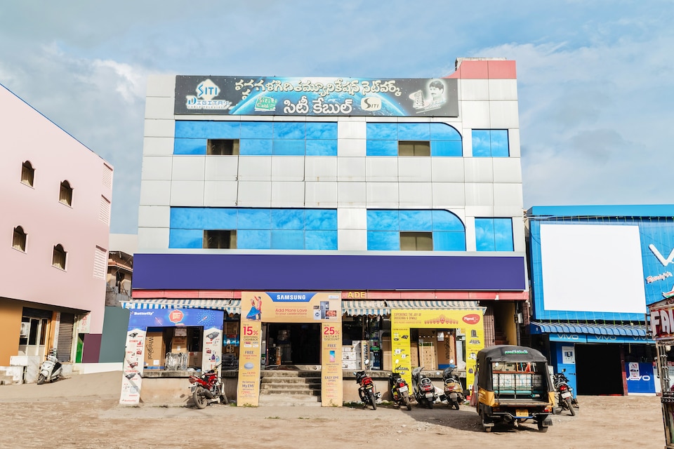 OYO Flagship 62902 Capital Residency, Vijayawada Guntur Highway, Vijayawada