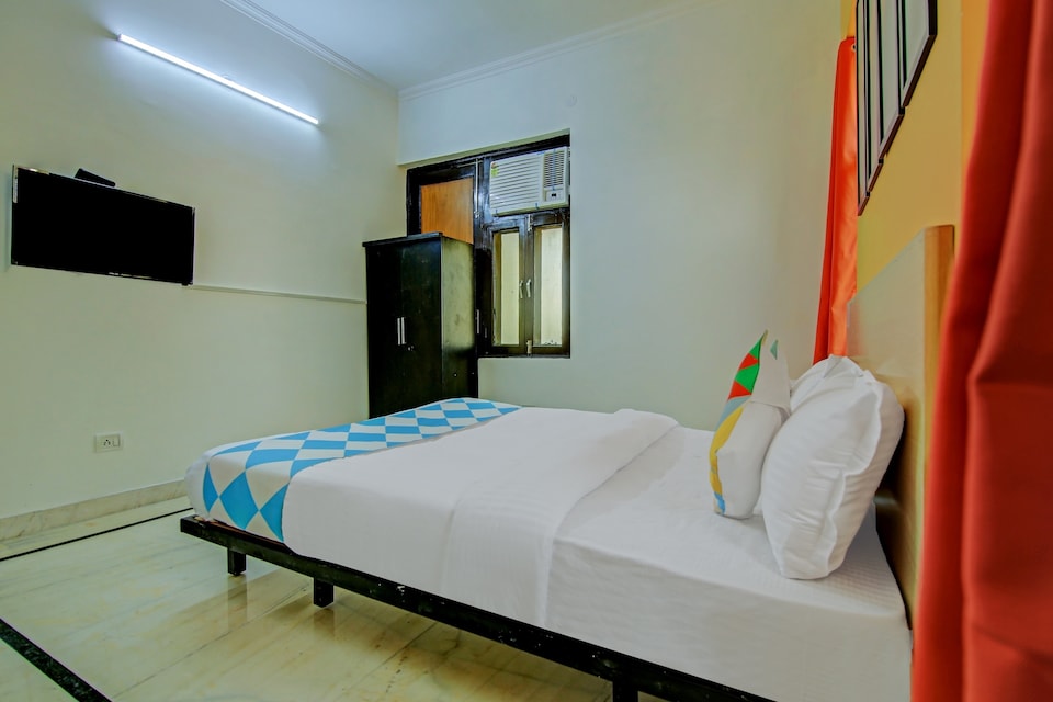 OYO Home 62903 Decent Studio Residence, Faridabad, Faridabad