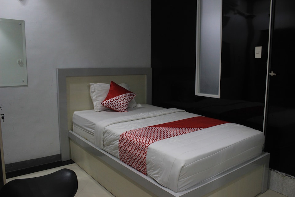 Townhouse Oak near Tugu Simpang Lima formerly GM Inn Hotel, Banda Aceh, Banda Aceh