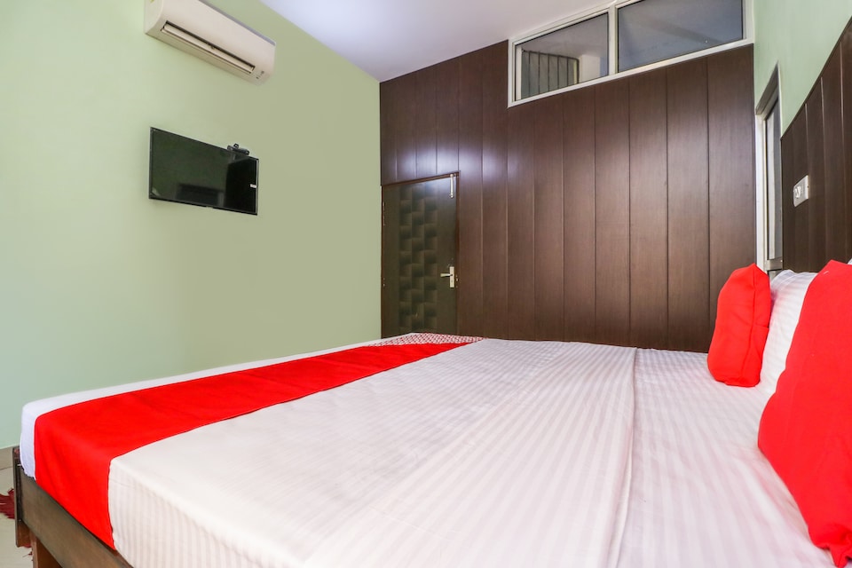 OYO 62971 Hotel Geet, Zirakpur, Zirakpur