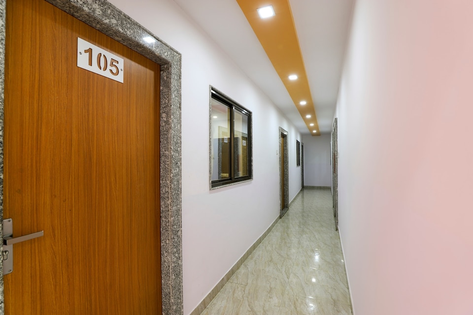 Collection O 62992 Shree Ram Dev Hotel, Alkapuri Vadodara, Vadodara