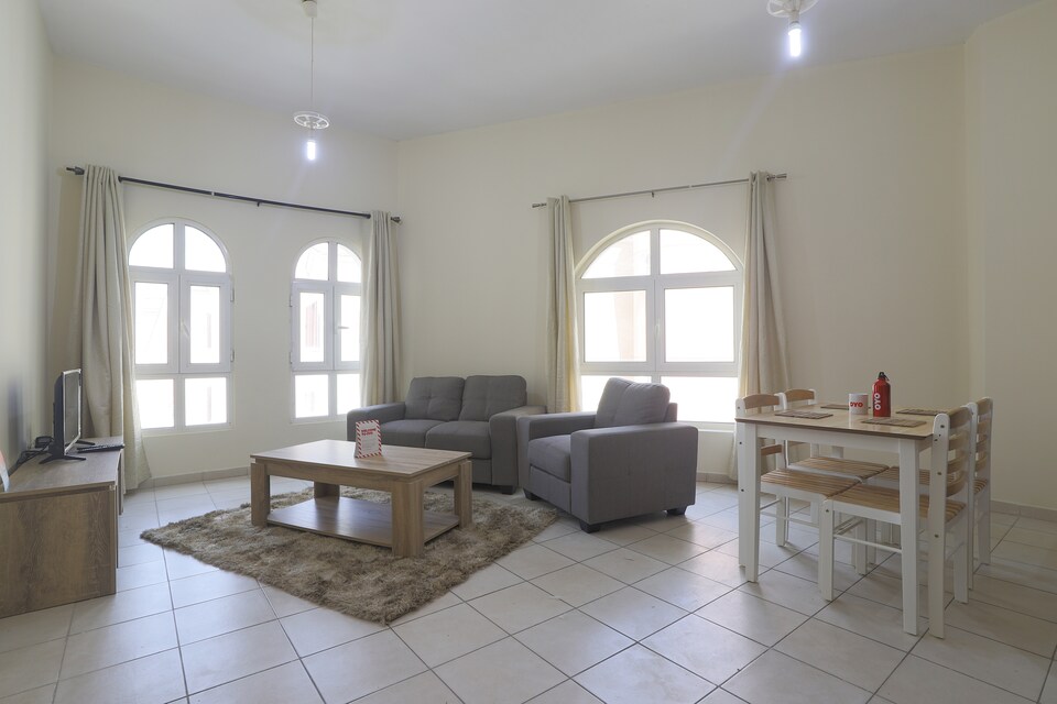 OYO 348 Home Discovery garden 1 BHK, Discovery Garden Dubai, Dubai