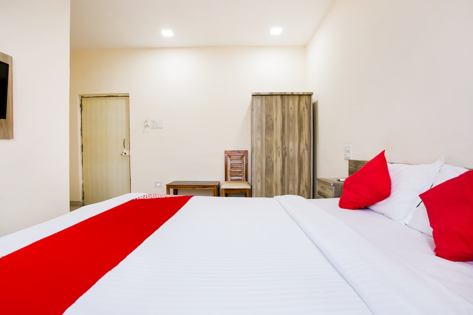 Capital O 63015 Hotel Lake View , Alibag, Alibag