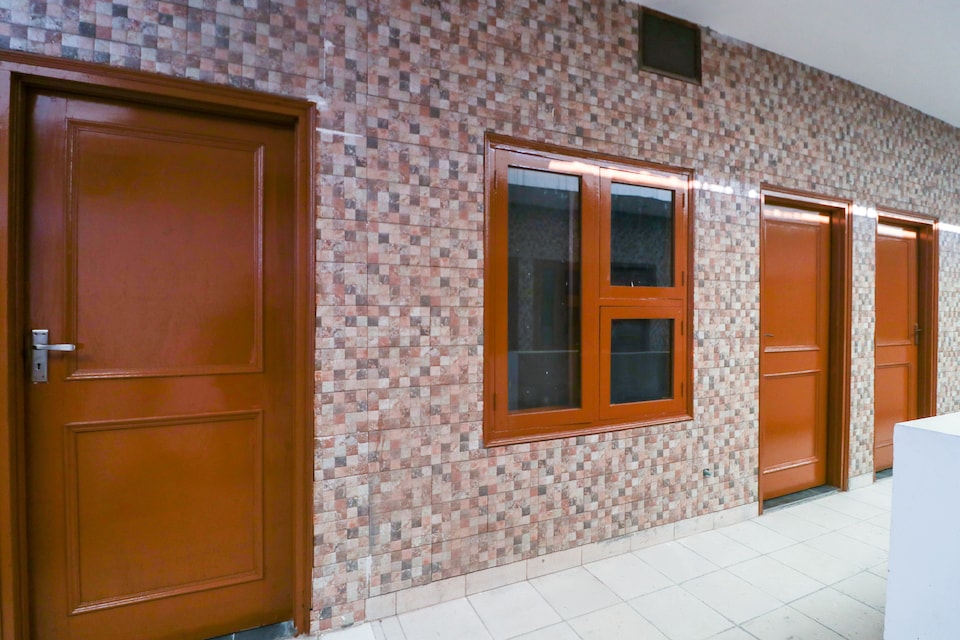 SPOT ON 63031 Lucky Guest House, Civil Lines Ludhiana, Ludhiana