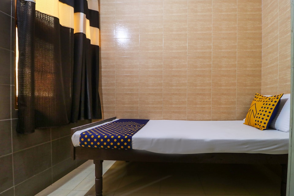 SPOT ON 63031 Lucky Guest House, Civil Lines Ludhiana, Ludhiana