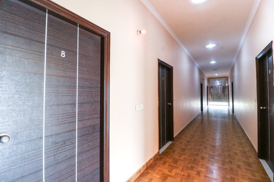 OYO 63033 Sukhjot Dhaba And Guest House, Ranjit Avenue Amritsar, Amritsar