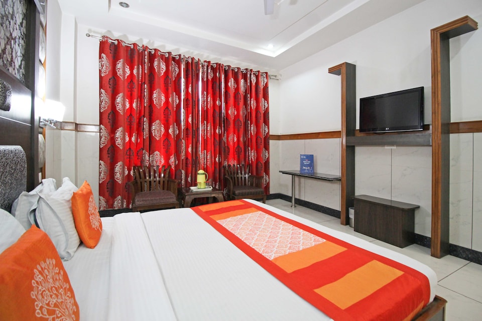 OYO 5099 Hotel Kings, Jammu, Jammu