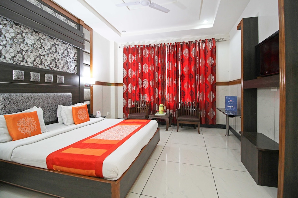 OYO 5099 Hotel Kings, Jammu, Jammu