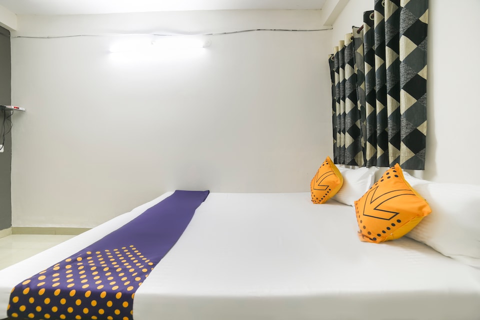 SPOT ON 63069 Anuj Guest House, Nagpur Railway Station, Nagpur