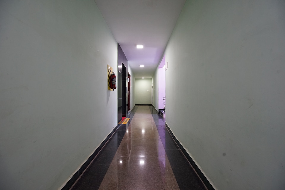 OYO 63078 Aspen Apartment, Gandhipuram Coimbatore, Coimbatore