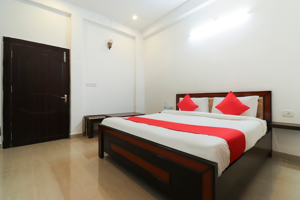 OYO 63087 Hotel Royal Paradise, SGPGI Lucknow, Lucknow