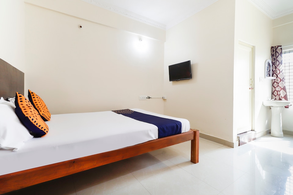 SPOT ON 63100 Slv Lodge, Bidadi, Bangalore