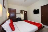 OYO The Retreat Hotel