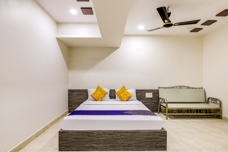 SPOT ON 63131 Parag Guest House, Jamnagar, Jamnagar