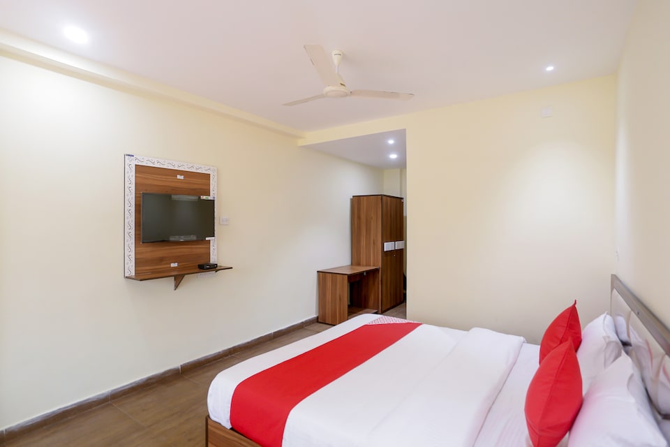 OYO 63134 Hotel Red Queen, Raigarh, Raigarh