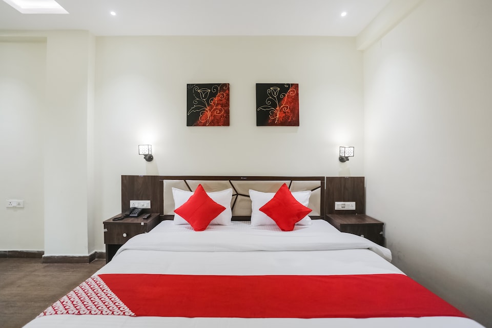 OYO 63134 Hotel Red Queen, Raigarh, Raigarh