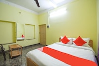 OYO Vidyasagar Guest House Near Behala Bazar Metro Station