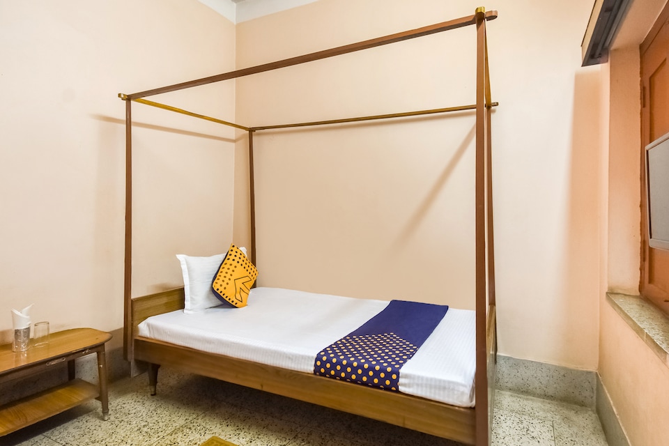 SPOT ON 63175 Gitanjali Lodge & Hotel, Kharagpur, Kharagpur