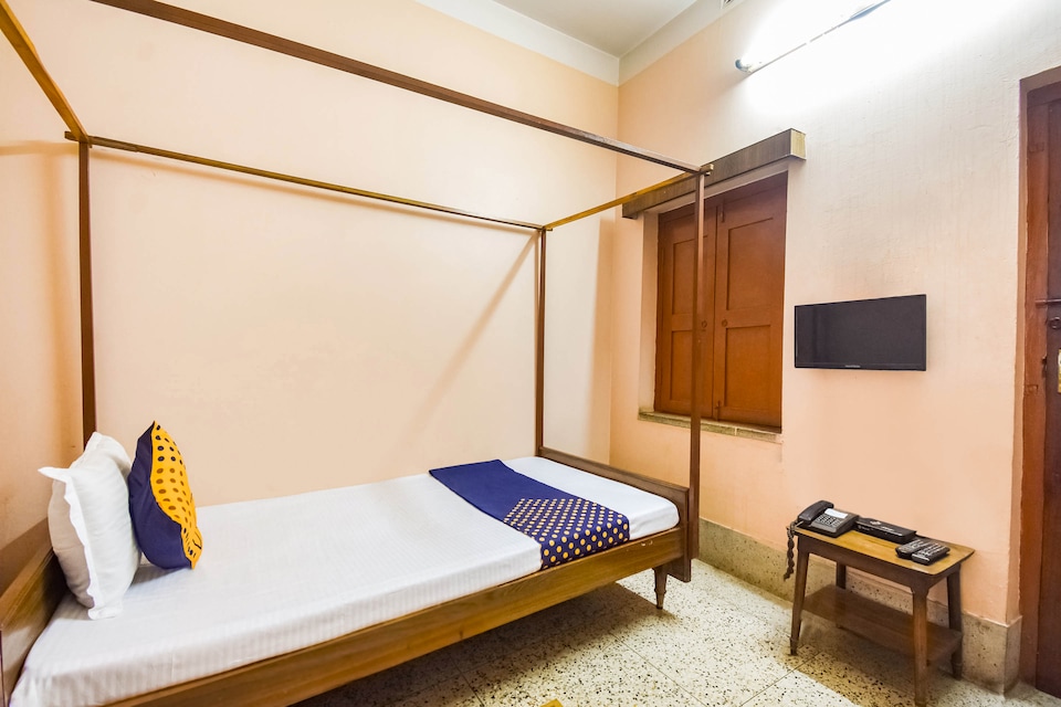 SPOT ON 63175 Gitanjali Lodge & Hotel, Kharagpur, Kharagpur