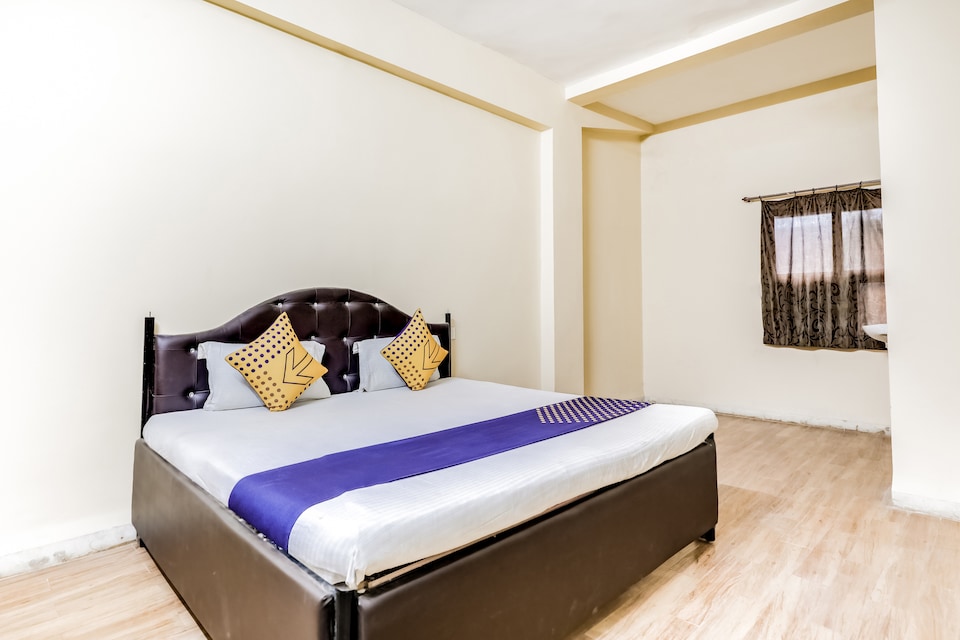 SPOT ON 63187 Vallabha Hotel, Khargone, Khargone