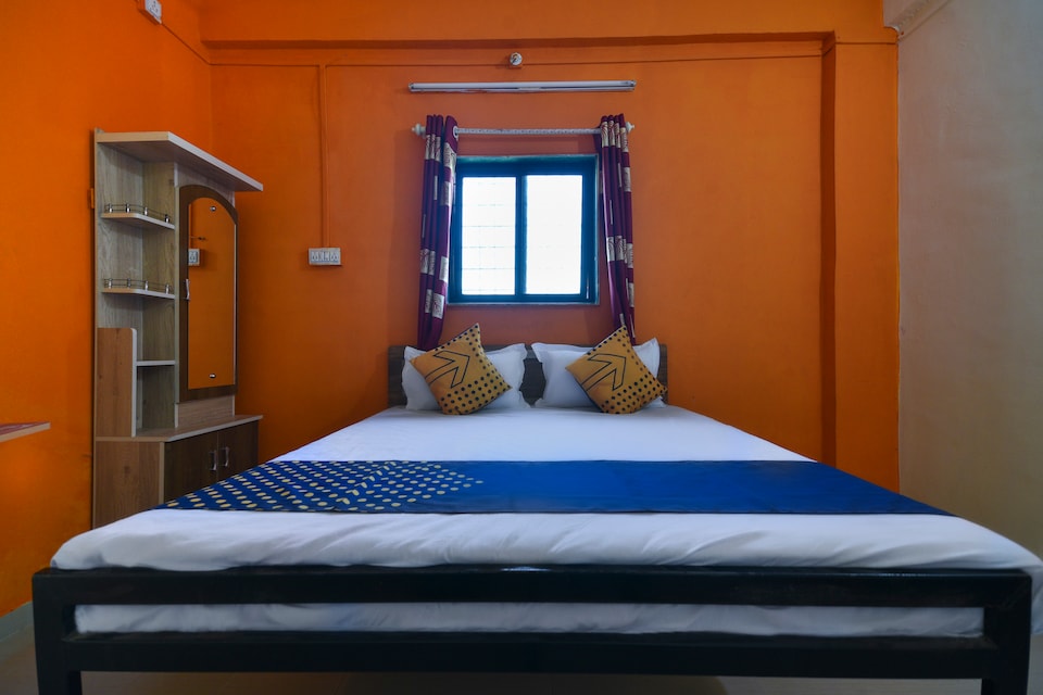 SPOT ON 63201 Aryan Lodge, Satara, Satara