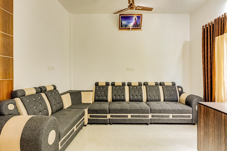 OYO Home 63203 Butterfly Homestays, Adimali Munnar, Munnar