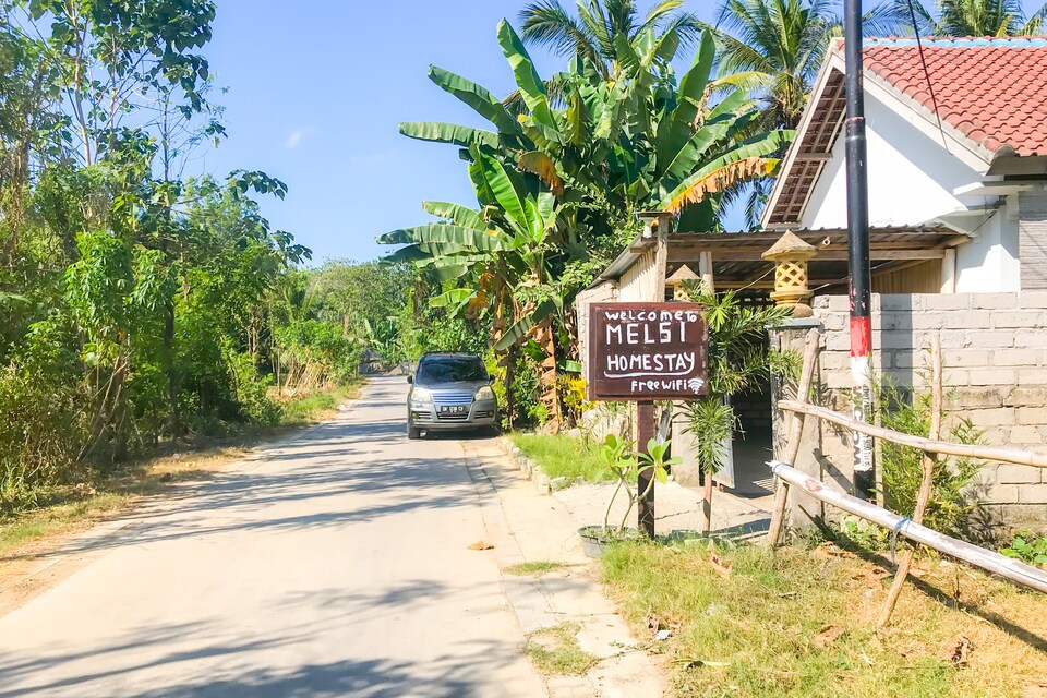 OYO 1863 Melsi Homestay , Kuta Lombok, Lombok