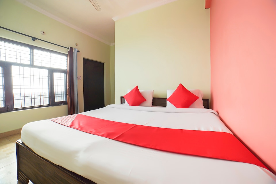 OYO 63205 Atithi Hotel And Restaurant , Bhimtal city, Bhimtal