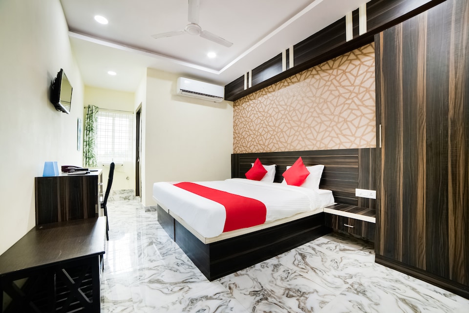 OYO Hotel Ram Ratan Grand, Shamshabad, Hyderabad