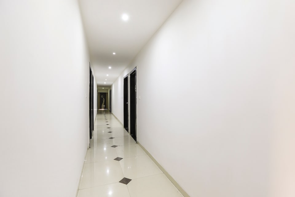 Hotel O Sun And Shine, POR Vadodara, Vadodara