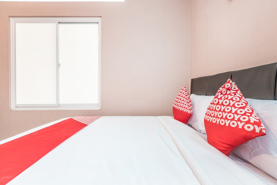 Hotel O J&b Room Pramuka, Kayu Manis, Jakarta