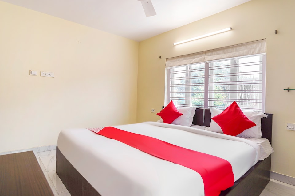 OYO 63269 White House , Salt Lake Kolkata, Kolkata