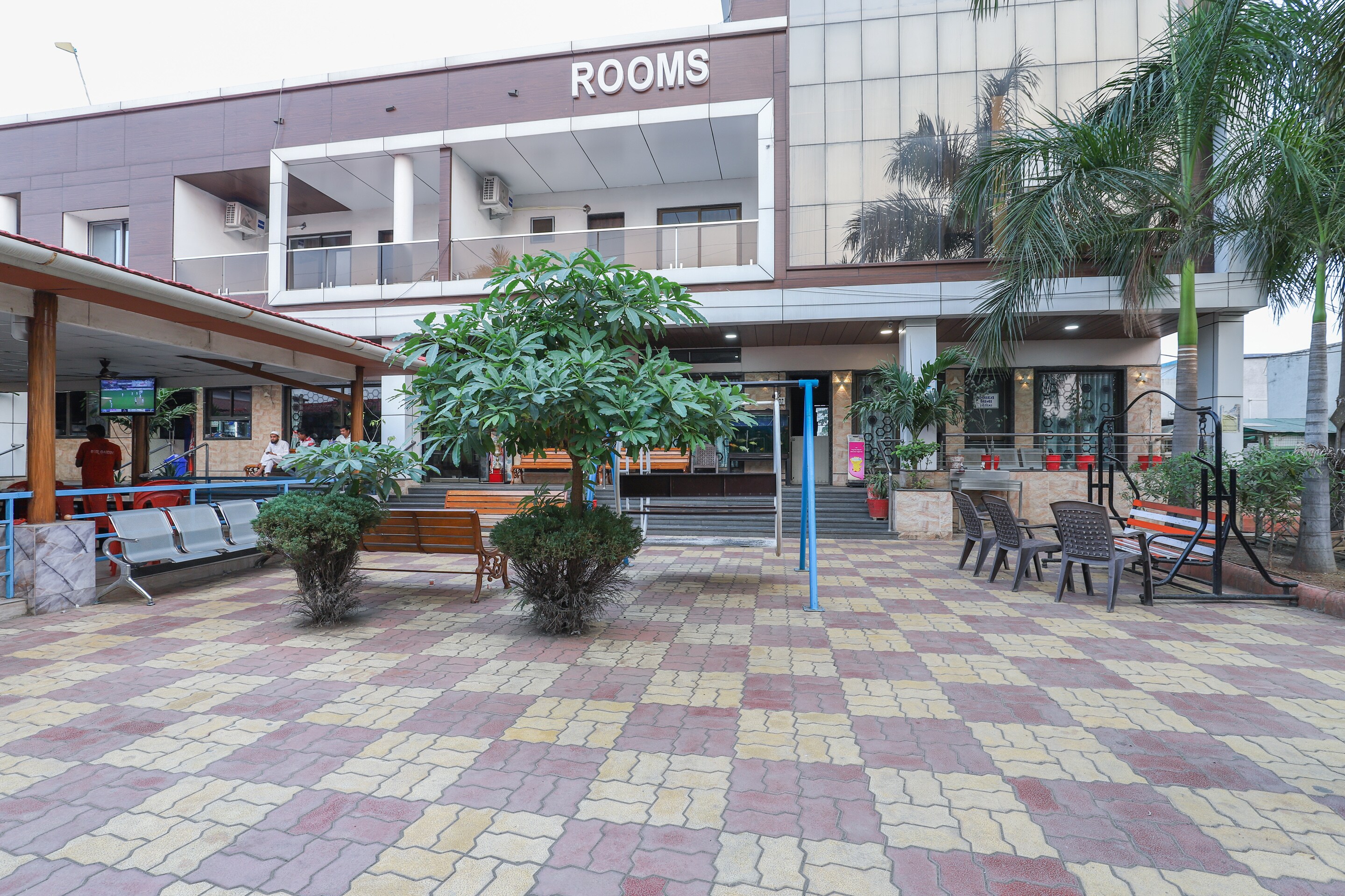 Oyo 63285 Hotel Rose Garden Oyo Rooms Ankleshwar Book 2413 Oyo