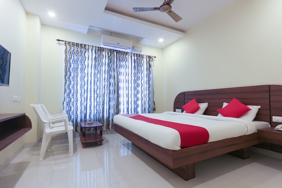 OYO 63300 Hotel Rasi Residency, Reddipatti Salem, Salem